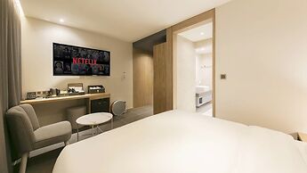 Gimhae The Van Hotel