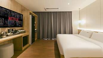 Gimhae The Van Hotel