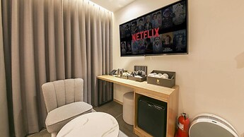 Gimhae The Van Hotel