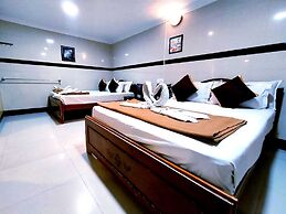 Hotel Gvs Residency