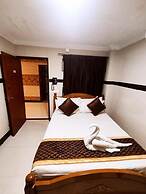 Hotel Gvs Residency