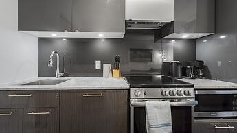 Jarvis Suites - Prime Location
