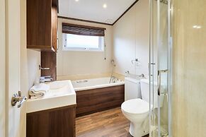 Host Stay Sutton Lodge