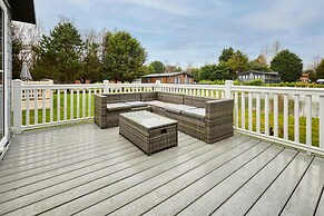Host Stay Sutton Lodge