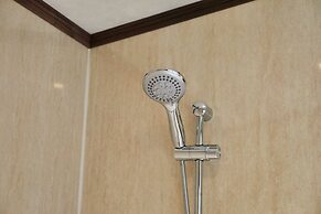 Host Stay Sutton Lodge
