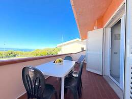 Charming Sea-view Apartment With Pool