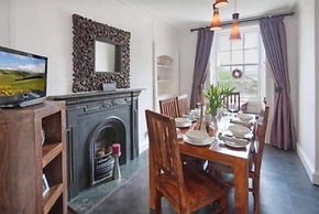 3 Bed Cottage - Garden, Wifi, Free Parking