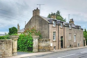 3 Bed Cottage - Garden, Wifi, Free Parking