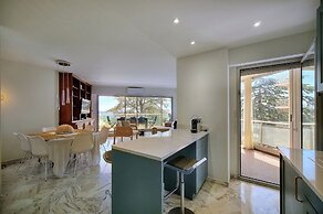 3 pi ces Terrasse vue mer et Parking A2b232