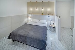 Joli Studio Belle Terrasse Centre Cannes A0b169