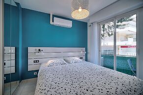 2 Pieces Moderne 300 m Plages Croisette A1b238