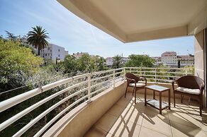 3 pi ces Terrasse et Parking A2b237