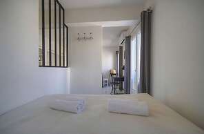 Studio Fonctionnel et Confortable A0b204