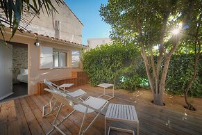 Maison DE Ville 6 Chambres Terrasse A6b002