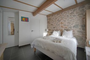 Maison DE Ville 6 Chambres Terrasse A6b002