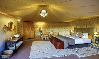 Merzouga  Aicha Luxury Camp