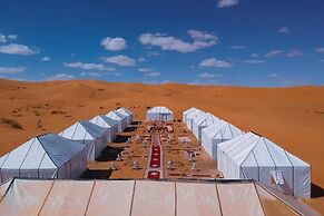 Merzouga  Aicha Luxury Camp