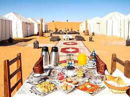Merzouga  Aicha Luxury Camp