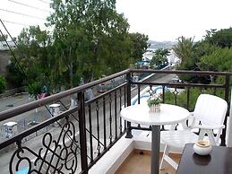 ARETHOUSA