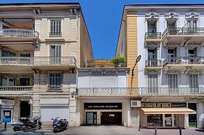 Moderne 2 Pieces Climatise Avec Terrasse A1b230
