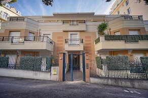 Superbe Studio Terrasse Parking A0b200