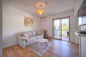 Lumineux Studio Avec Loggia A0b203