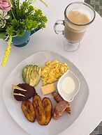 Club 27  Hostal Cafe & Spa