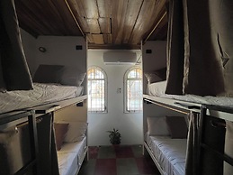 Club 27  Hostal Cafe & Spa