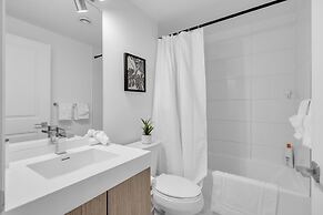 The Coreline Suites – Downtown Toronto