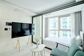 UH FLAT THE SEOCHO NEW WINGS