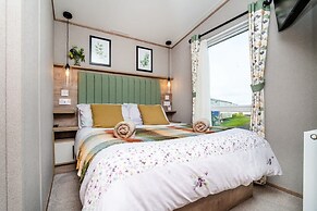 3-bed Caravan - Seton Sands - by Holiday Homes