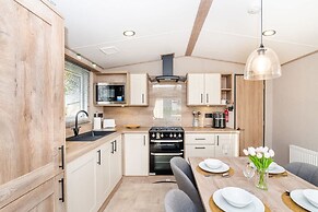 3-bed Caravan - Seton Sands - by Holiday Homes