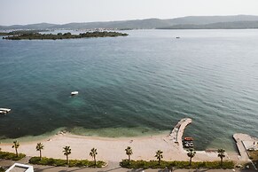 Villa Turnea With Heated Pool