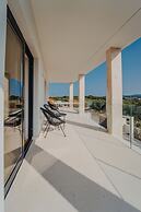 Villa Turnea With Heated Pool
