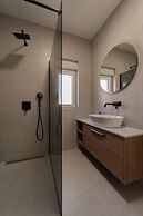 Villa Turnea With Heated Pool