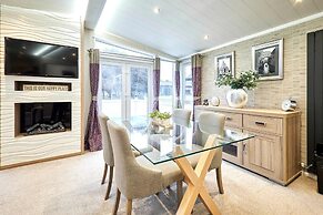 Host Stay Enzo s Lodge