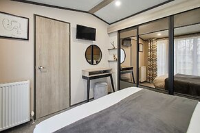Host Stay Pebble Lodge