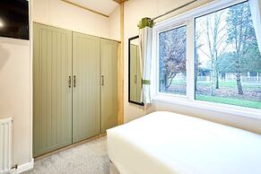 Host Stay Peace Lodge