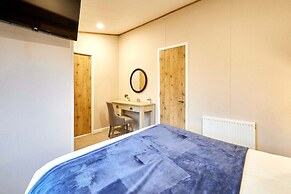 Host Stay Peace Lodge