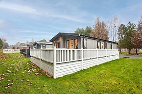 Host Stay Peace Lodge