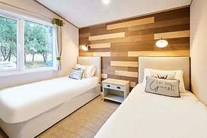 Host Stay Cherry Lodge