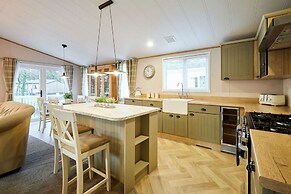 Host Stay Cherry Lodge