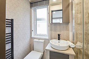 Host Stay Elegant Lodge