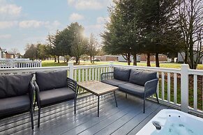 Host Stay Fairview Lodge