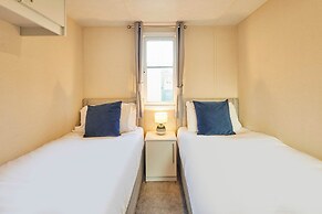 Host Stay Fairview Lodge