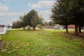 Host Stay Fairview Lodge