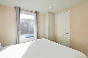 Host Stay Fairview Lodge