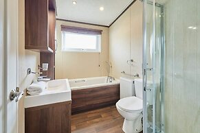 Host Stay Lakeside Gem Lodge