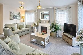 Host Stay Yorkshire Burrow Lodge