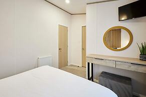 Host Stay Loki s Retreat